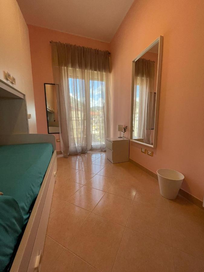 Casa Mediterranea: Appartamento Vista Mare A Soli 200M Dalla Spiaggia Sperlonga Exteriör bild
